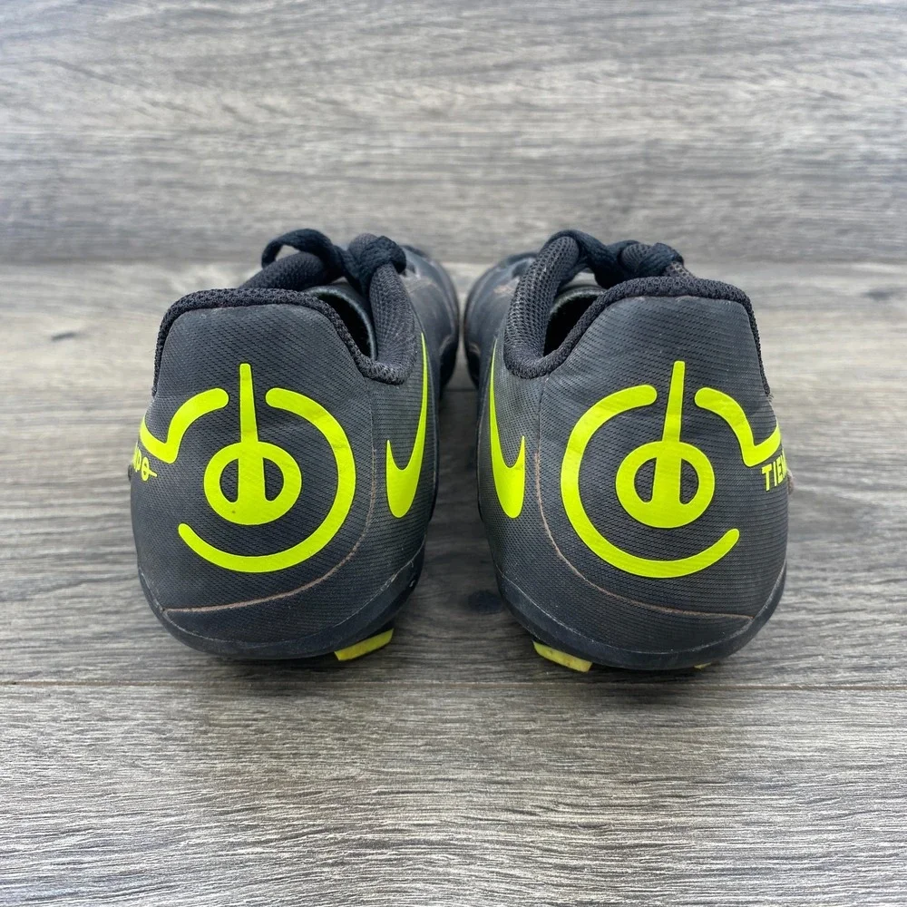 Nike Jr Legend Tiempo 9 Club FG/MG Soccer Cleats‎ Size 1 Youth Black DA1331-070